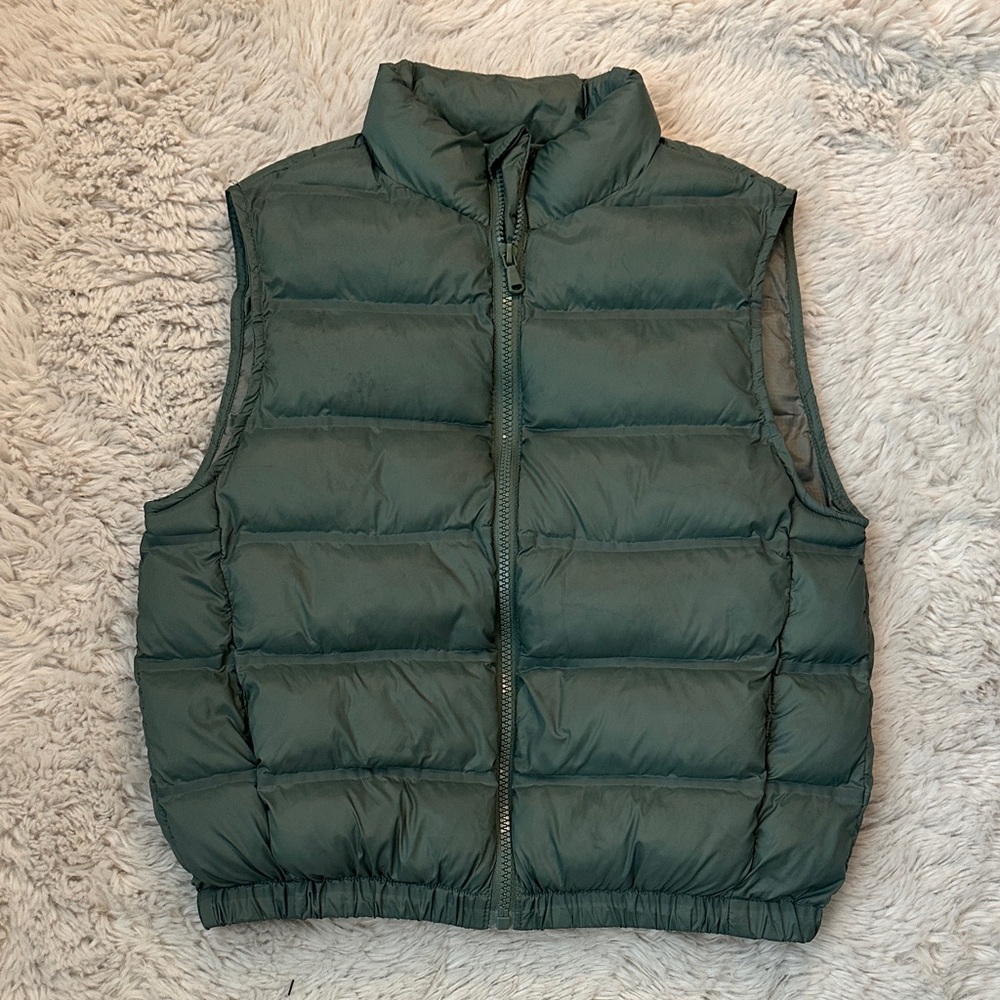 Zara Kids  SZ 8-9yr Olive Green Quilted  Unisex Vest